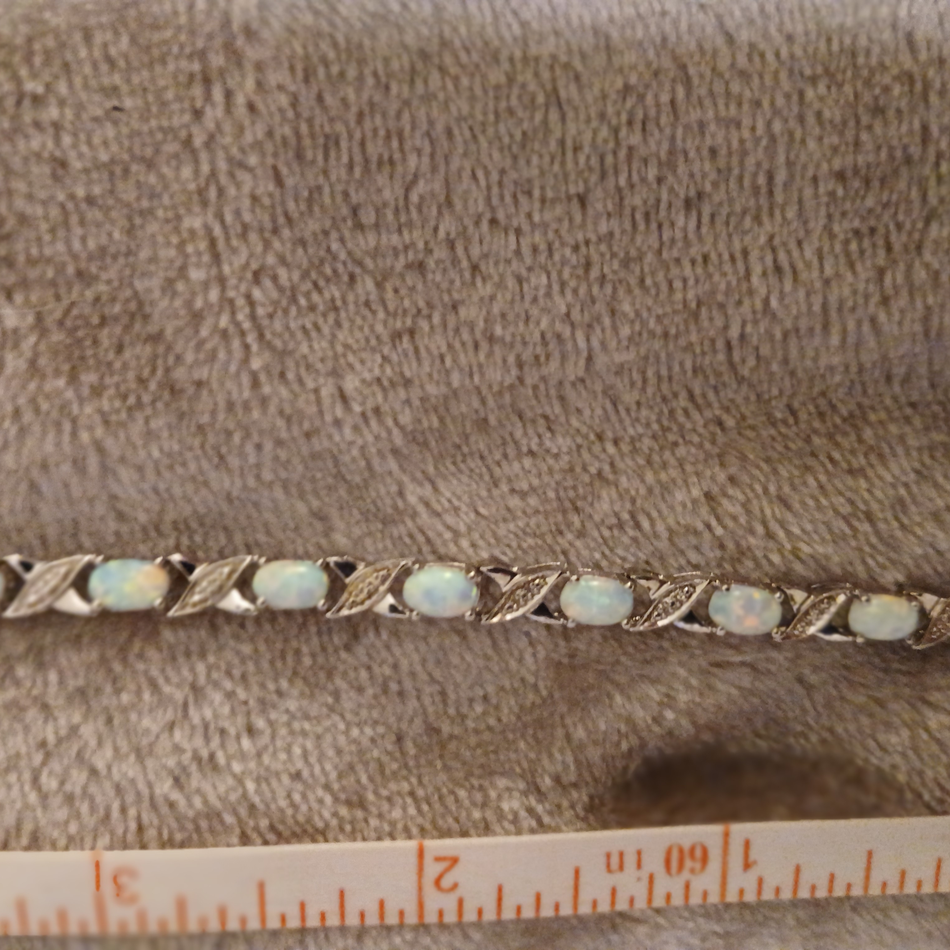 Opal Link Bracelet In White Opal And Silver Tone 200$